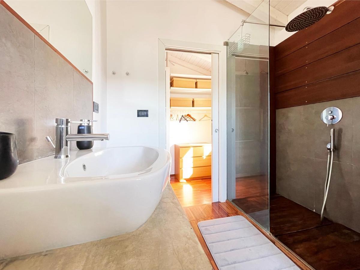 Scs Modern Luxury Penthouse Urg Apartment Катания Екстериор снимка